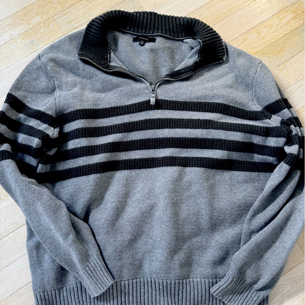 Tahari men’s blue knit sweater with zip. XXL